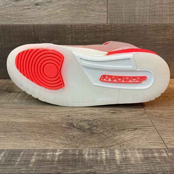 Womens Air Jordan 3 Retro ‘Rust Pink’ - Picture 3 of 6